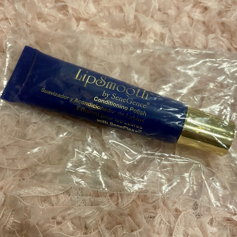 LipSmooth conditioning polish, lip exfoliate